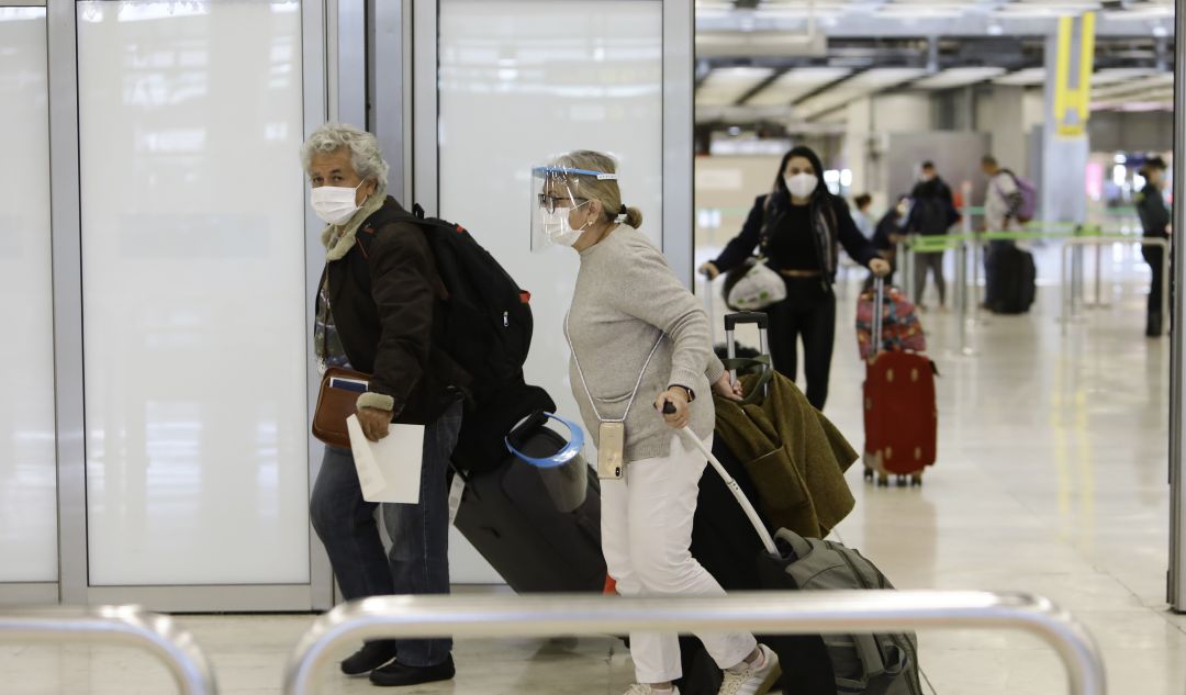 Los peninsulares que vengan a Canarias no tendrán que presentar una PCR Los peninsulares que vengan a Canarias no tendrán que presentar una PCR
