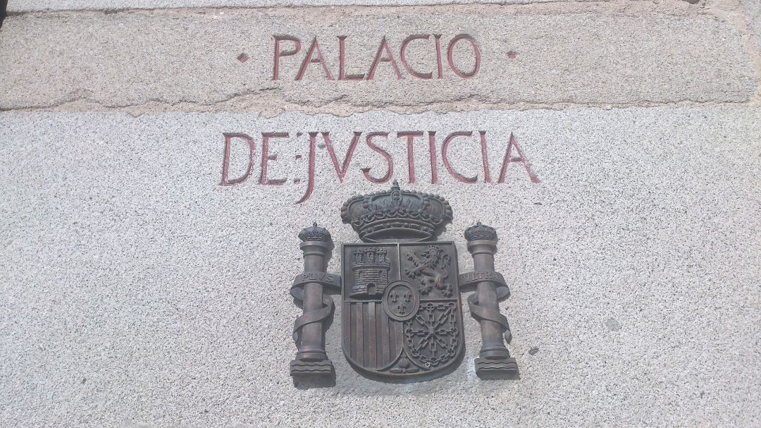 Fachada de la Audiencia Provincial de Ávila Fachada de la Audiencia Provincial de Ávila