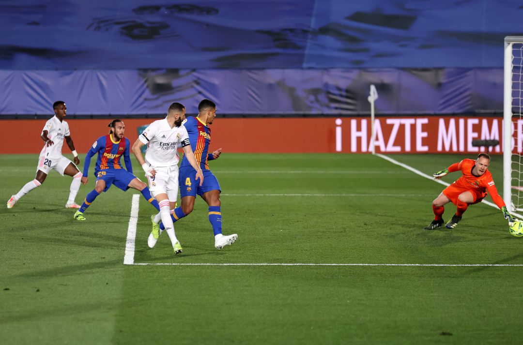 Benzema y su taconazo Benzema y su taconazo