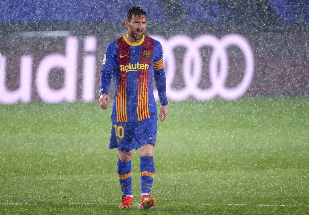 Leo Messi bajo la lluvia de Madrid Leo Messi bajo la lluvia de Madrid