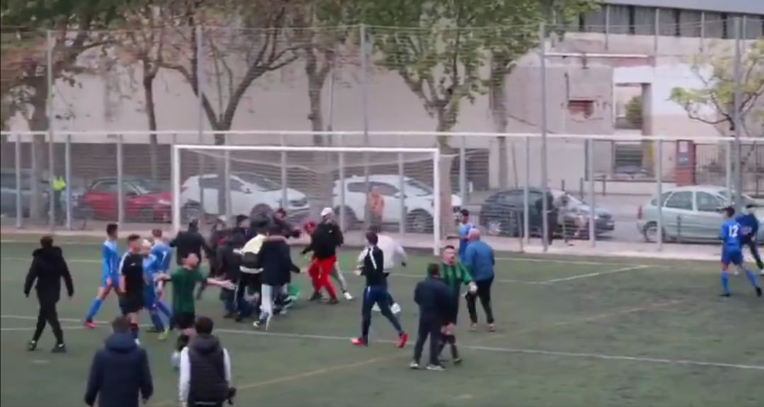 La pelea entre el Bon Pastor y la UD Carmelo La pelea entre el Bon Pastor y la UD Carmelo
