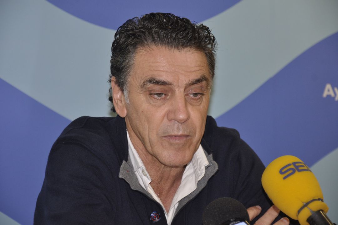 Bolli entrenador del Arcos CF Bolli entrenador del Arcos CF