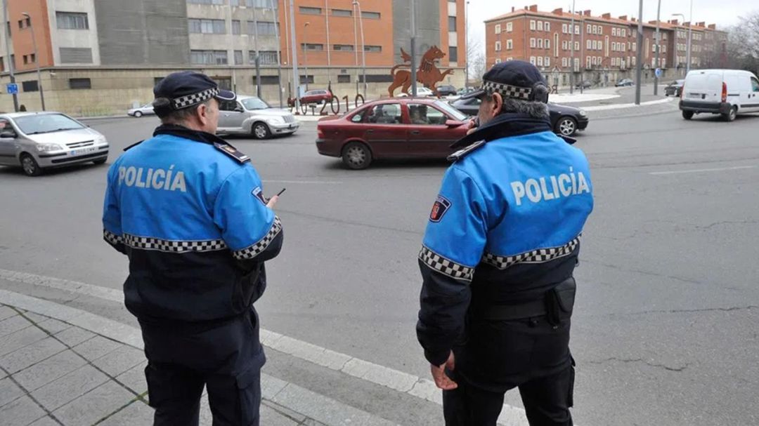 Agentes de la Policía Local de León Agentes de la Policía Local de León