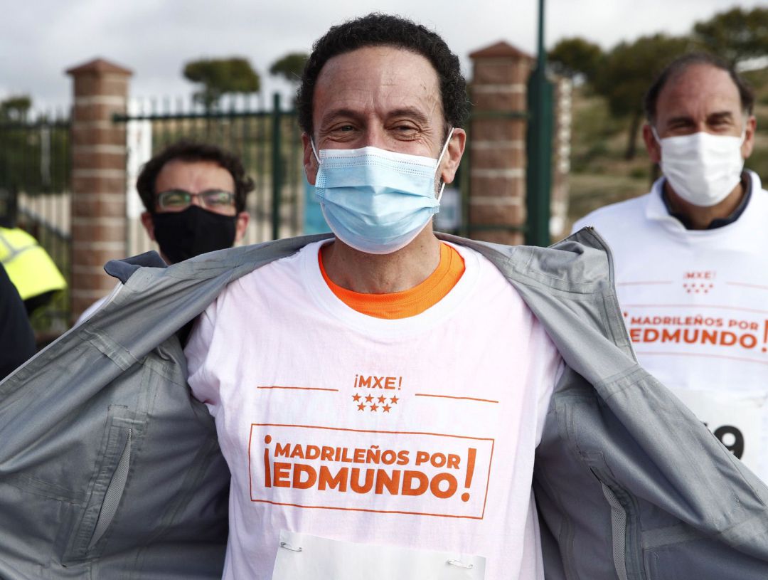 El candidato de Ciudadanos a la Comunidad de Madrid, Edmundo Bal, tras participar este domingo en la X carrera popular de Hortaleza El candidato de Ciudadanos a la Comunidad de Madrid, Edmundo Bal, tras participar este domingo en la X carrera popular de Hortaleza