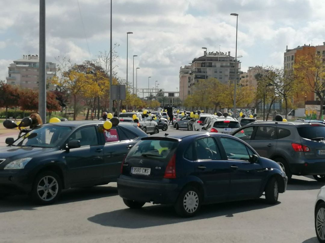 Caravana de interinos contra el "abuso" de la temporalidad en la enseñanza pública Caravana de interinos contra el "abuso" de la temporalidad en la enseñanza pública