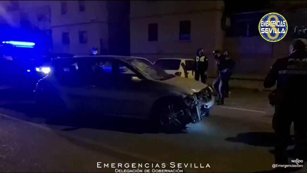 Vehículo localizado por la policía local horas después del atropello mortal en la Ronda del tamarguillo Vehículo localizado por la policía local horas después del atropello mortal en la Ronda del tamarguillo