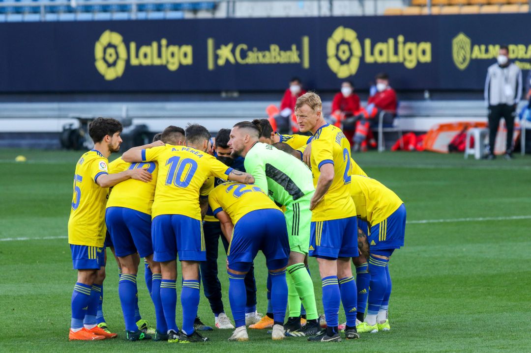 El Cádiz CF tiene cada vez más cerca la salvación en Primera División El Cádiz CF tiene cada vez más cerca la salvación en Primera División