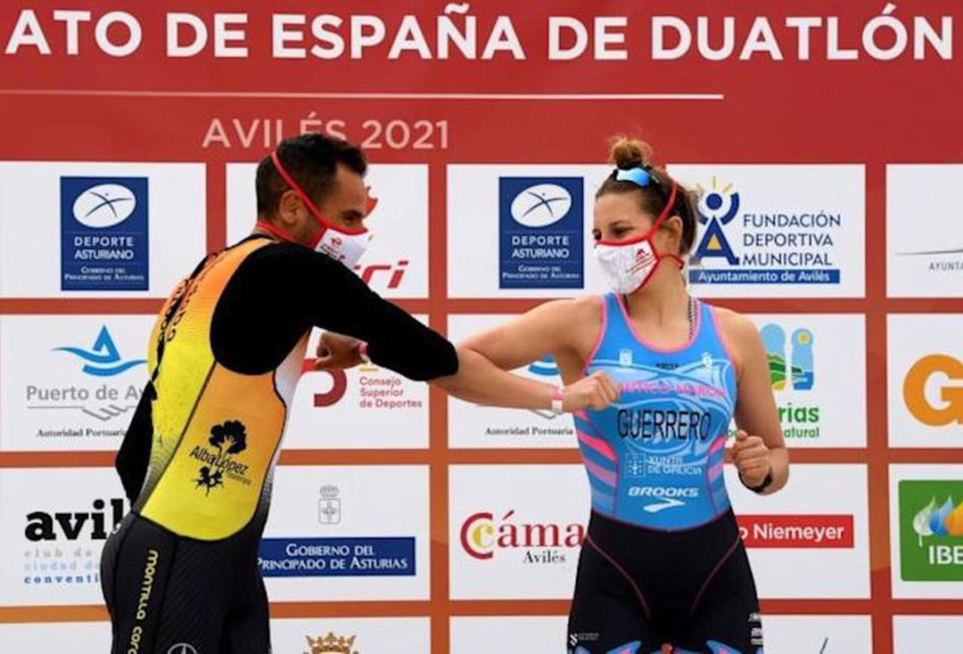 Emilio Martín, junto con Sara Guerrero, como campeones de España. Emilio Martín, junto con Sara Guerrero, como campeones de España.