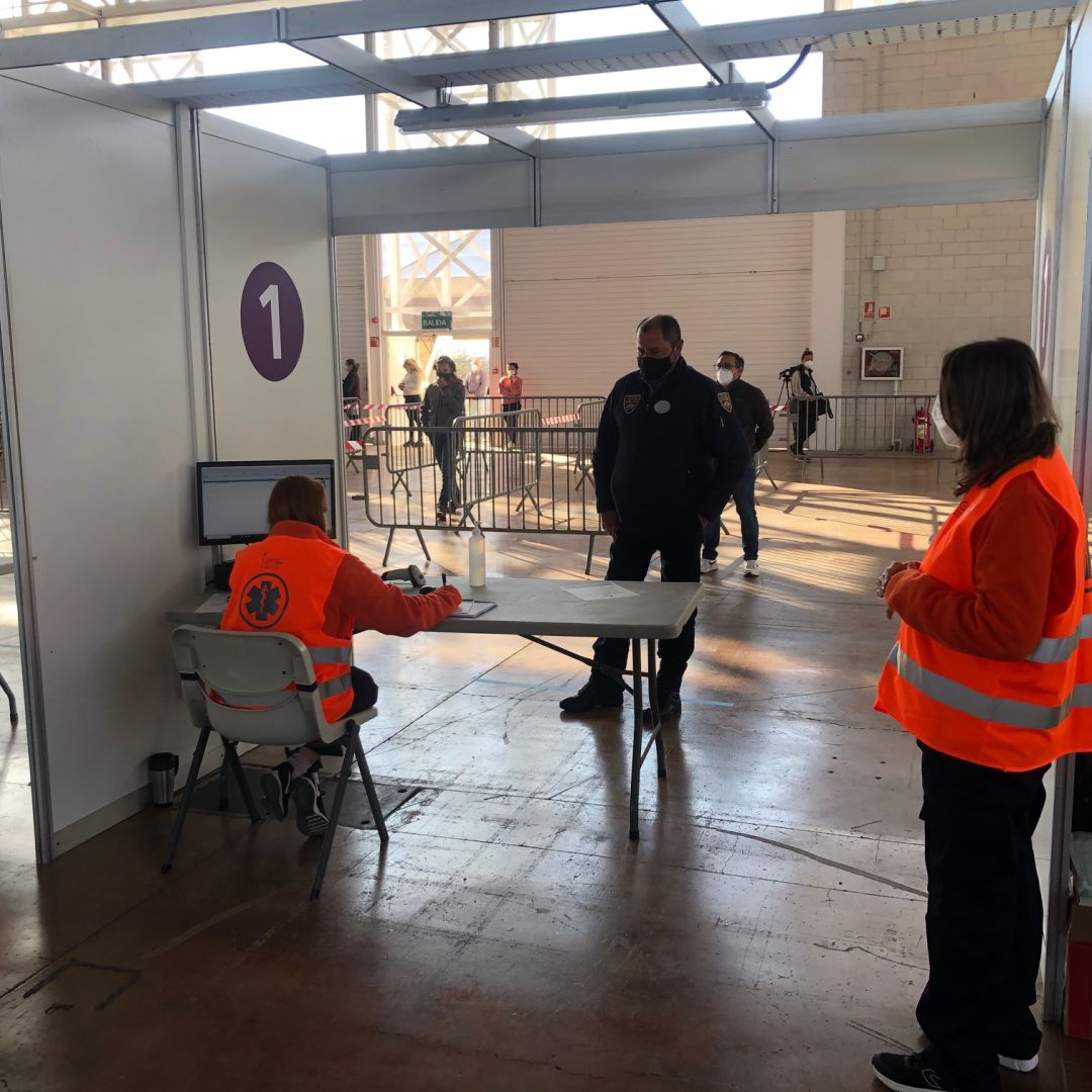Punto de vacunación en el recinto ferial de Ibiza Punto de vacunación en el recinto ferial de Ibiza