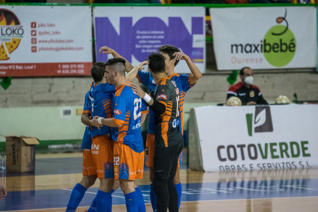 El Sala Ourense, consigue en el Pazo la segunda victoria consecutiva en la fase por la permanencia en la Segunda División Nacional B El Sala Ourense, consigue en el Pazo la segunda victoria consecutiva en la fase por la permanencia en la Segunda División Nacional B