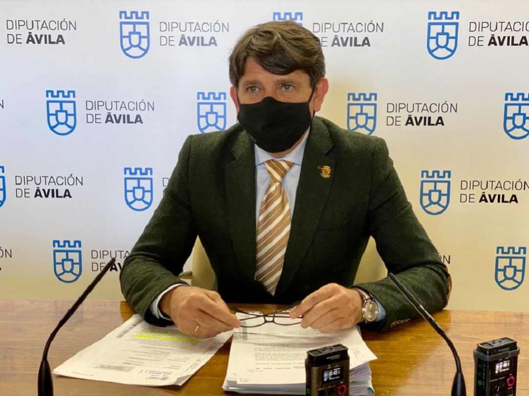 El alcalde de Arenas, Juan Carlos Sánchez Mesón, considera que la hostelería no es responsable del incremento de casos en el municipio El alcalde de Arenas, Juan Carlos Sánchez Mesón, considera que la hostelería no es responsable del incremento de casos en el municipio