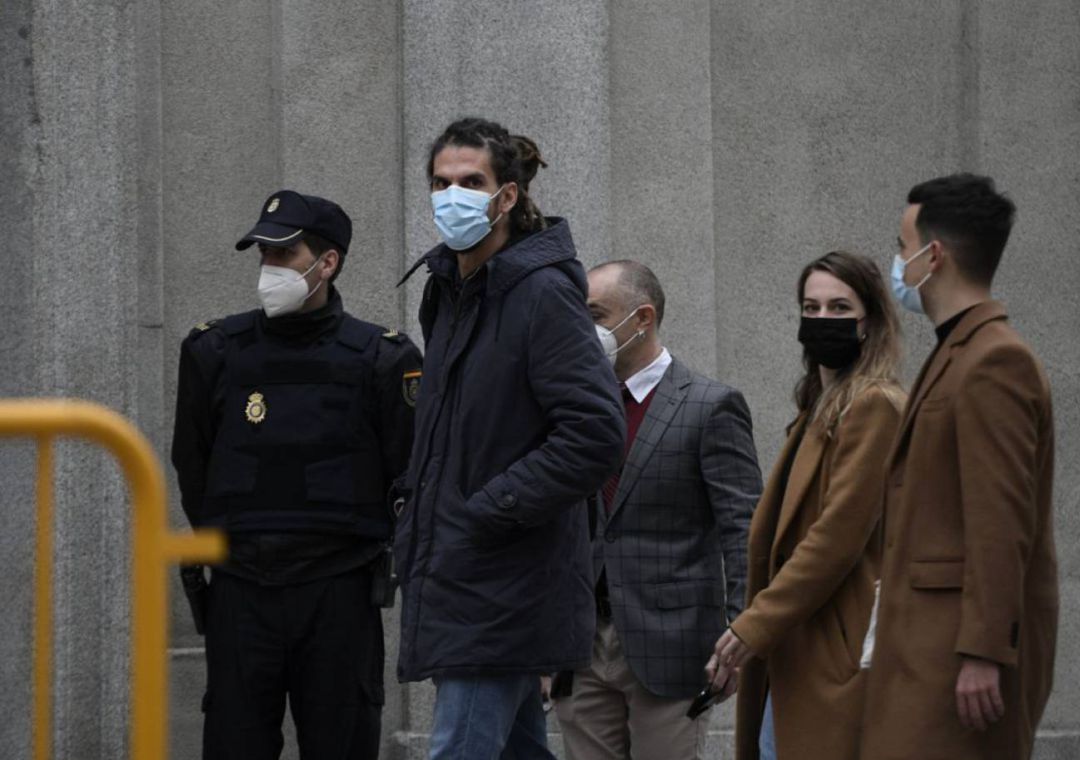 El diputado de Unidas Podemos, Alberto Rodríguez, a su llegada al Supremo El diputado de Unidas Podemos, Alberto Rodríguez, a su llegada al Supremo