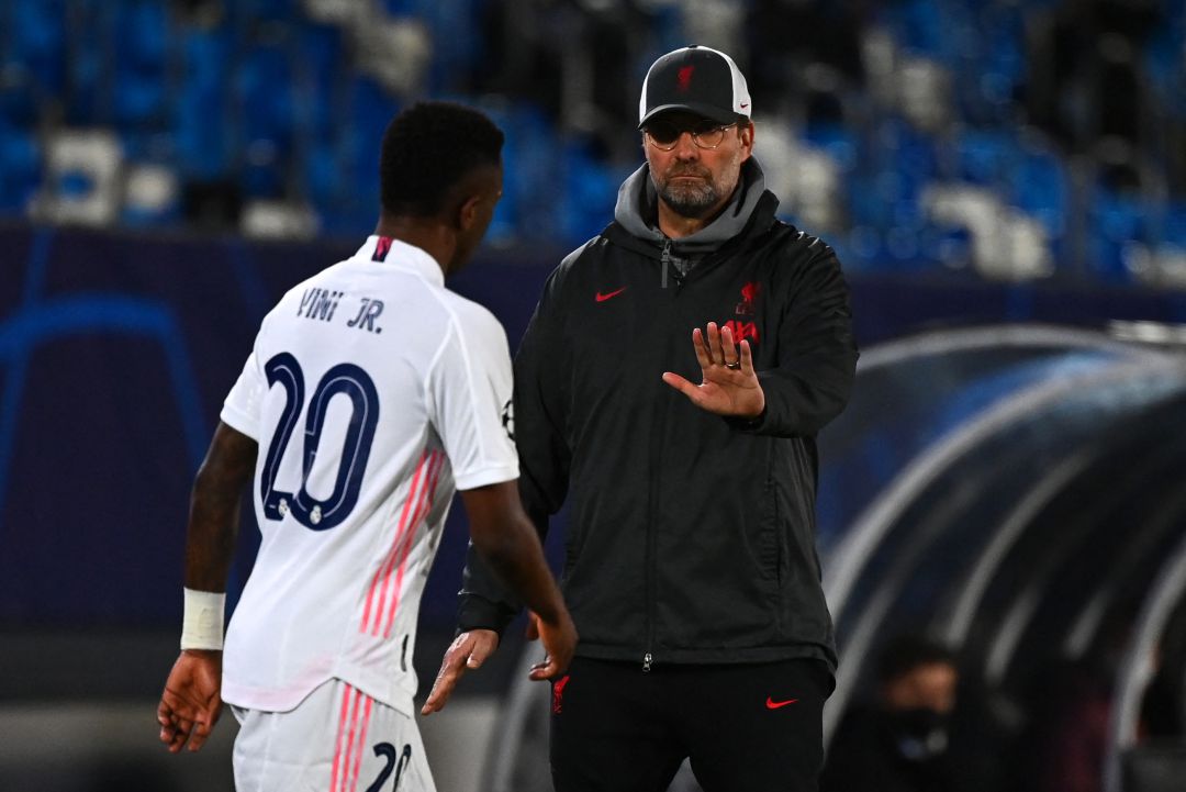Klopp, entrenador del Liverpool y Vinicius Jr., jugador del Real Madrid. Klopp, entrenador del Liverpool y Vinicius Jr., jugador del Real Madrid.