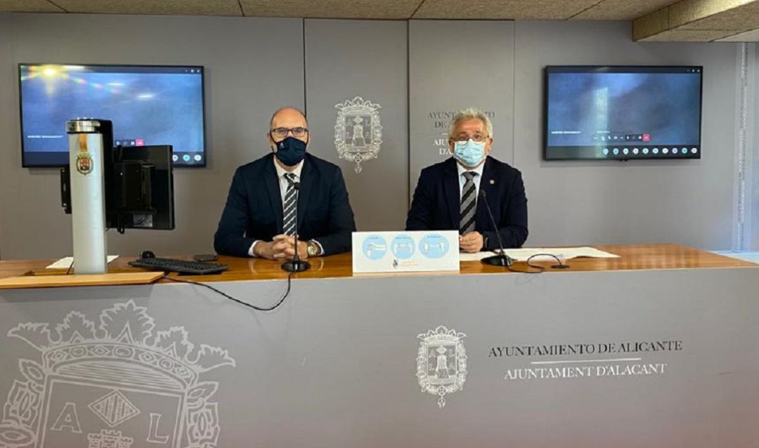 Los portavoces Villar y Manresa en la rueda de prensa donde han anunciado los acuerdos de la Junta de Gobierno Local de este martes Los portavoces Villar y Manresa en la rueda de prensa donde han anunciado los acuerdos de la Junta de Gobierno Local de este martes