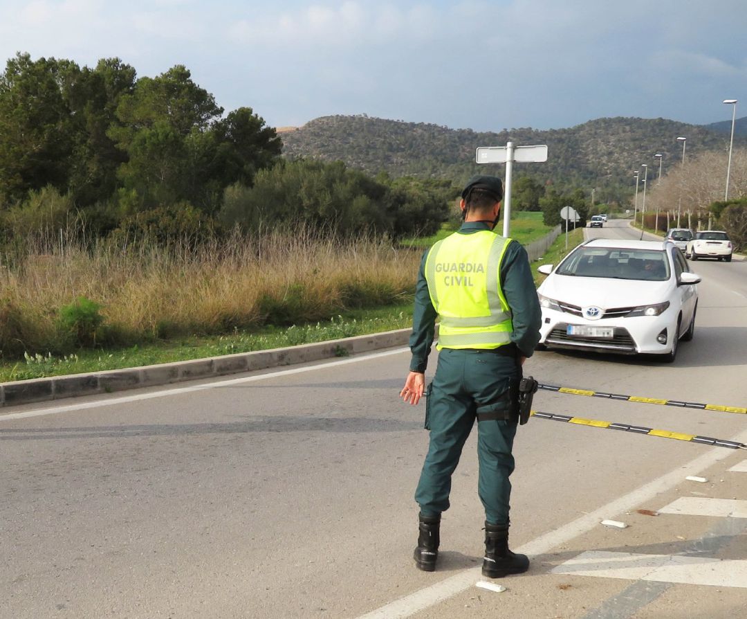Agentes de la Guardia Civil Agentes de la Guardia Civil