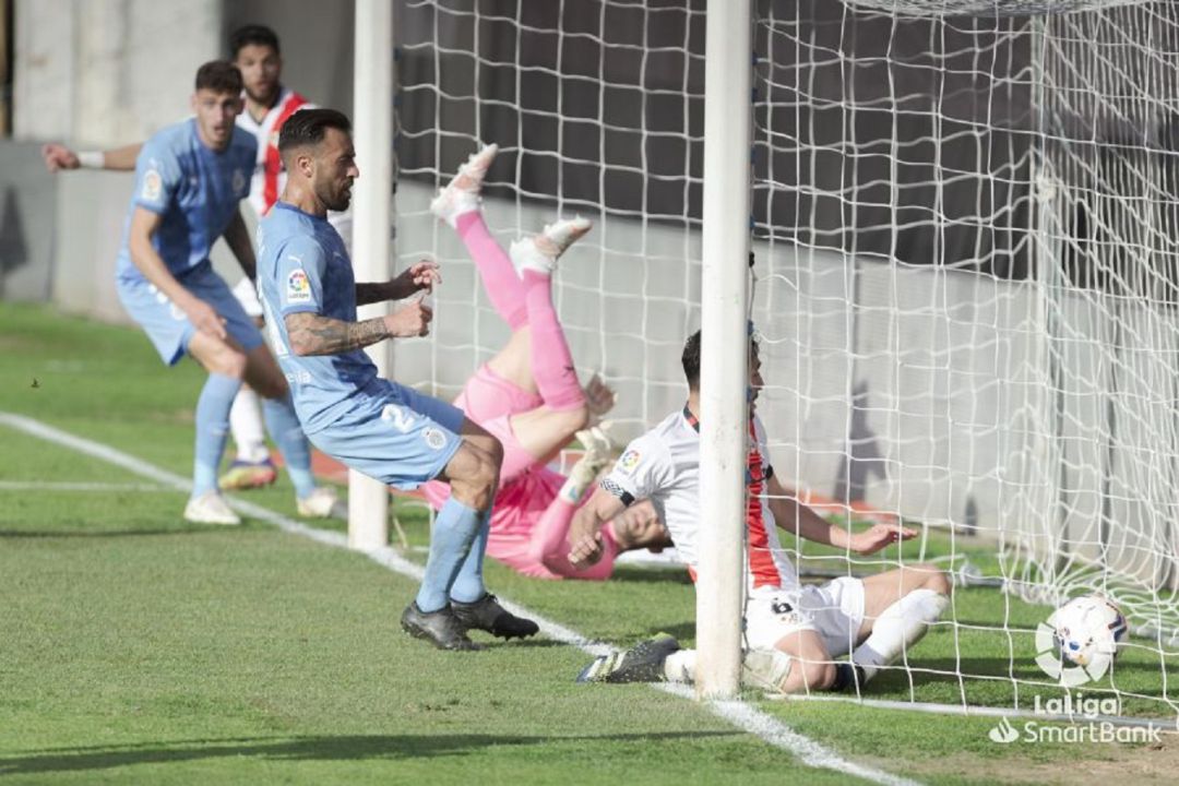 Primer gol encaixat a Vallecas. Primer gol encaixat a Vallecas.