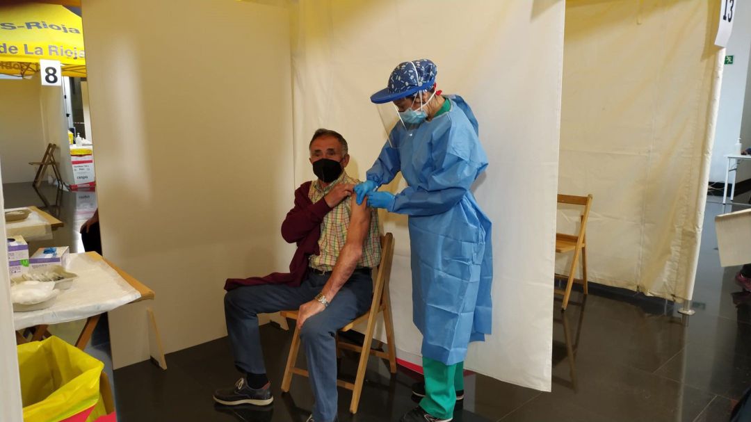 Proceso de vacunación contra el coronavirus Proceso de vacunación contra el coronavirus
