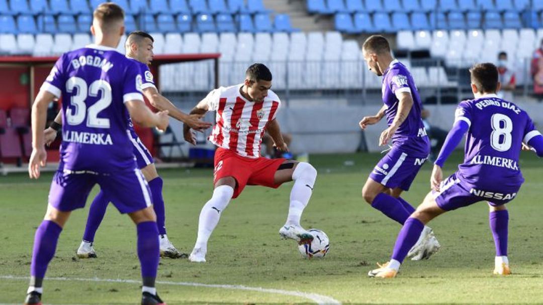 Samú Costa, durante un partido contra el Sporting de Gijón Samú Costa, durante un partido contra el Sporting de Gijón