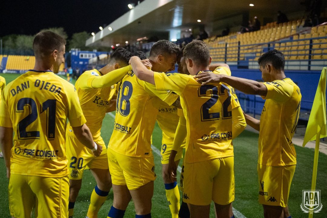Celebración de uno de los goles del Alcorcón frente al Castellón Celebración de uno de los goles del Alcorcón frente al Castellón