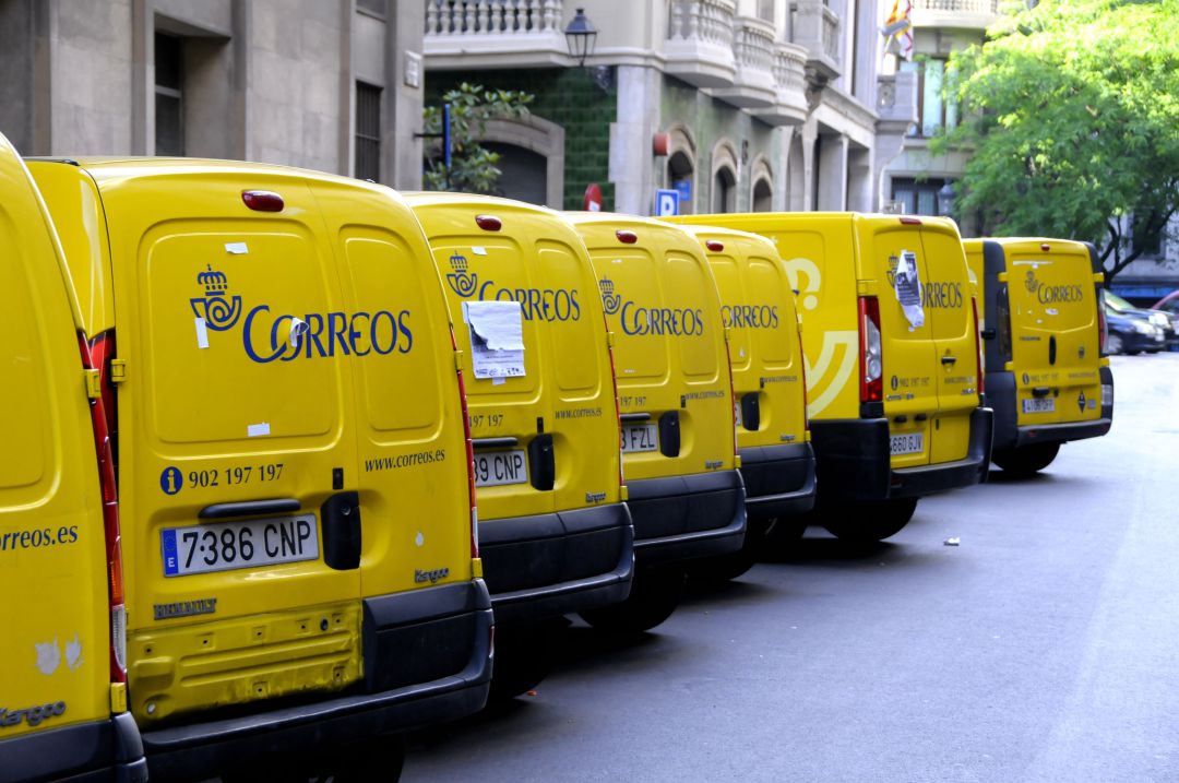 Furgonetas de Correos en Barcelona. Furgonetas de Correos en Barcelona.