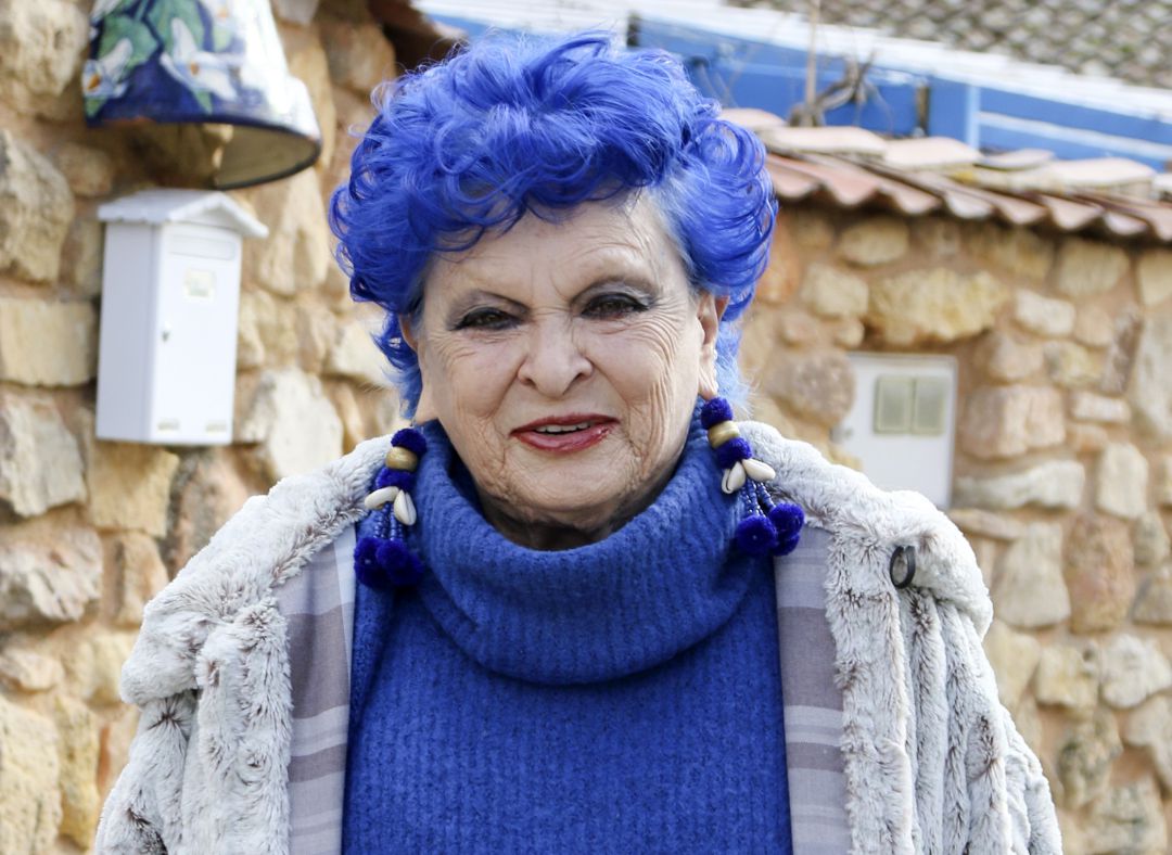 Lucía Bosé frente a su 'Casa Azul' en Brieva, Segovia. Lucía Bosé frente a su 'Casa Azul' en Brieva, Segovia.