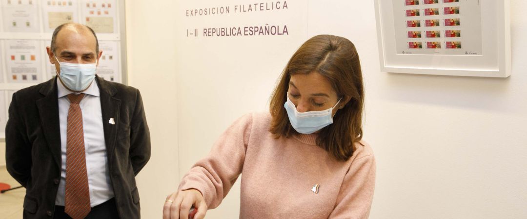Inés Rey en la inauguración de la exposición filatélica en la casa museo Casares Quiroga Inés Rey en la inauguración de la exposición filatélica en la casa museo Casares Quiroga