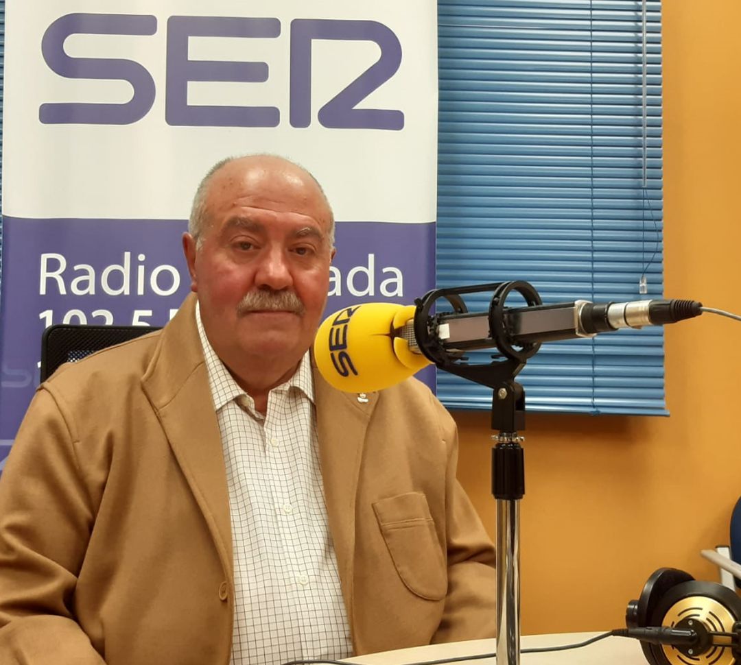 El empresario Ramón Arenas, en los estudios de Radio Granada El empresario Ramón Arenas, en los estudios de Radio Granada