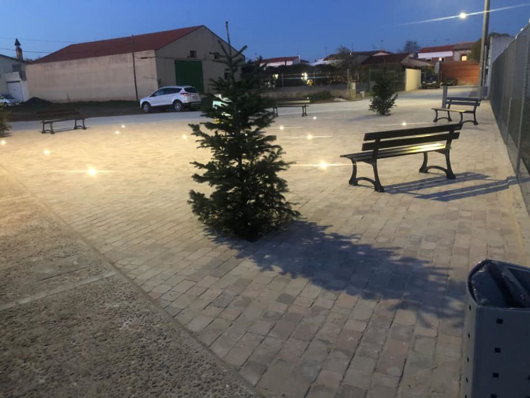 Algunas zonas de Serrada presentan una imagen remodelada en los últimos meses Algunas zonas de Serrada presentan una imagen remodelada en los últimos meses