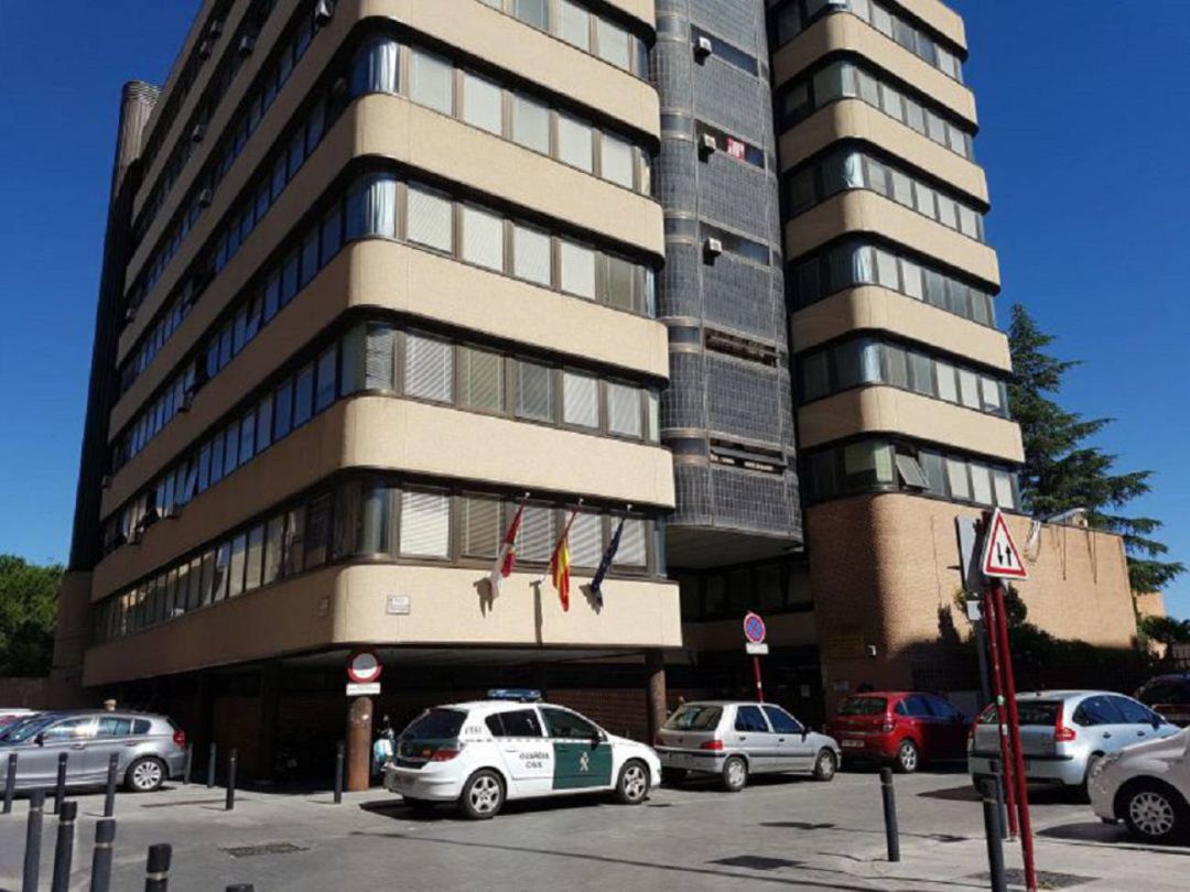 Edificio juzgados en la Plaza Beladíez Edificio juzgados en la Plaza Beladíez