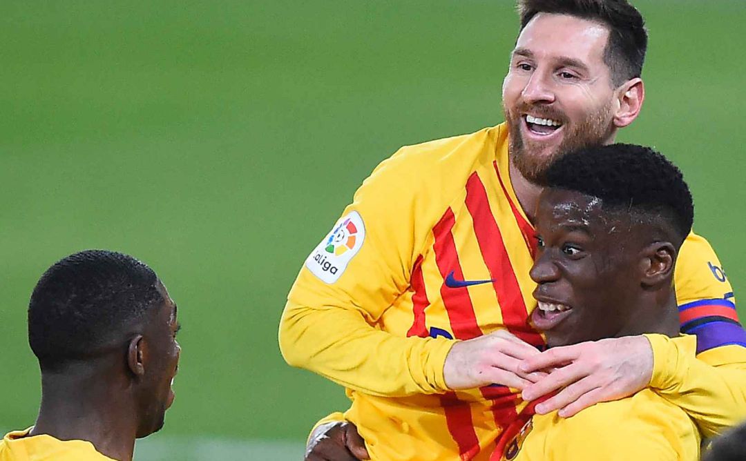 Ilaix celebra un gol con Messi y Dembélé. Ilaix celebra un gol con Messi y Dembélé.
