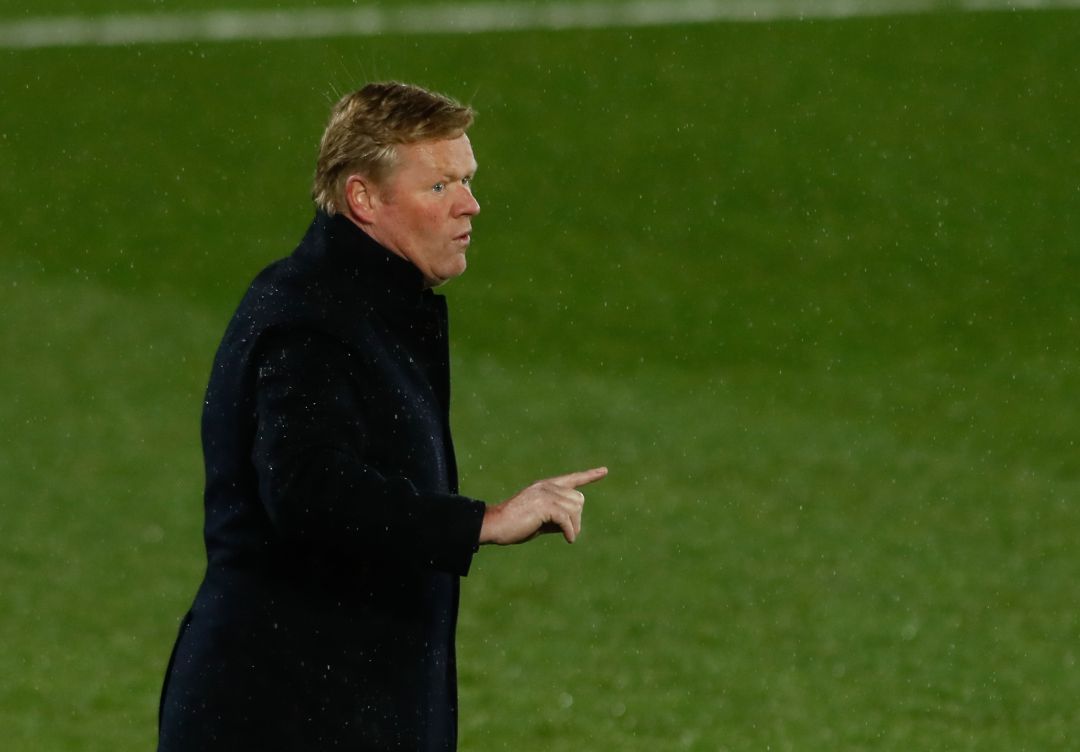 Koeman durante uno de sus últimos partidos Koeman durante uno de sus últimos partidos