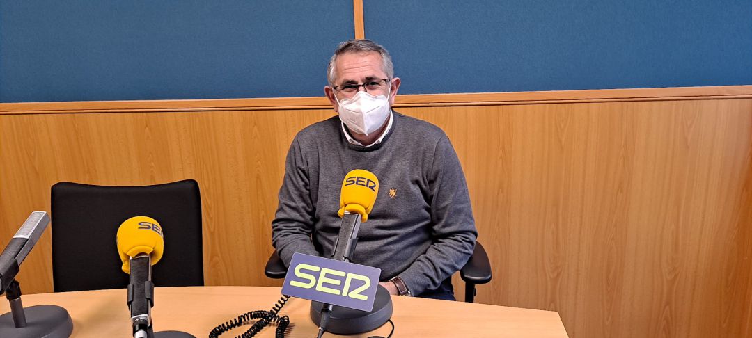 Pedro López, alcalde de La Unión, durante su entrevista Pedro López, alcalde de La Unión, durante su entrevista