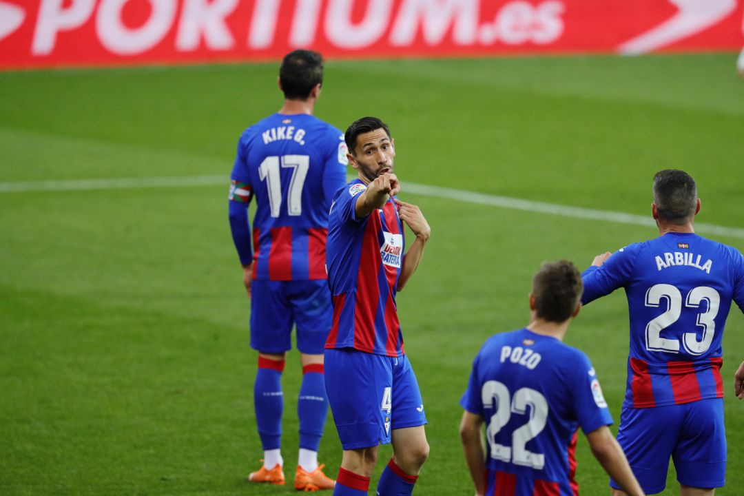 Kike, Paulo, Arbilla y Pozo durante el Eibar-Levante Kike, Paulo, Arbilla y Pozo durante el Eibar-Levante