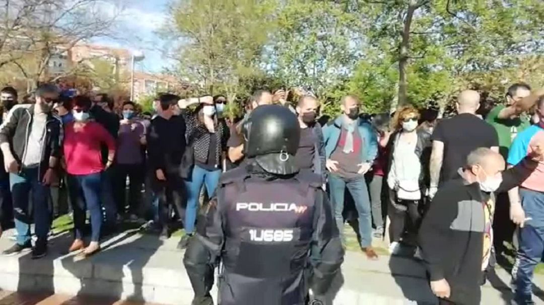 La Policía se despliega en la zona de los altercados La Policía se despliega en la zona de los altercados