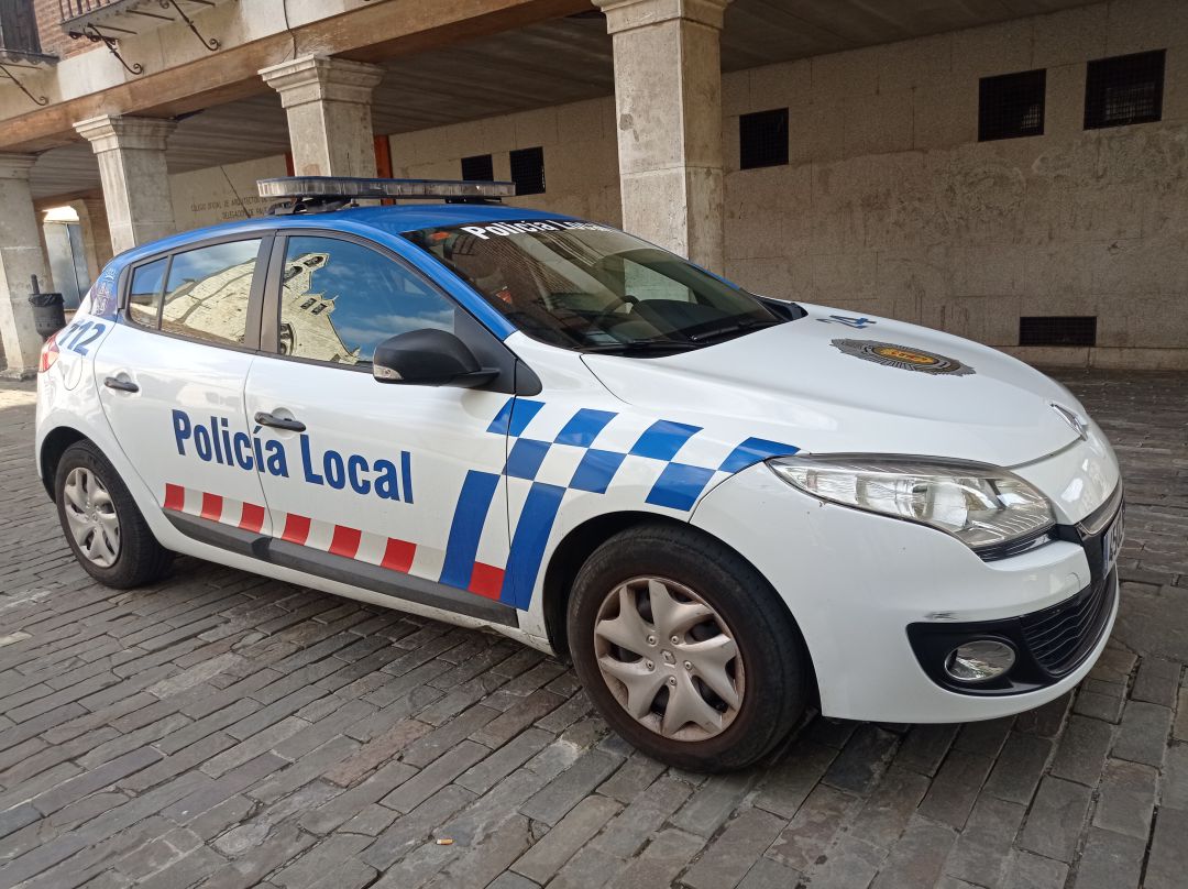 Intentan entrar en varios puestos de la Plaza de Abastos Intentan entrar en varios puestos de la Plaza de Abastos