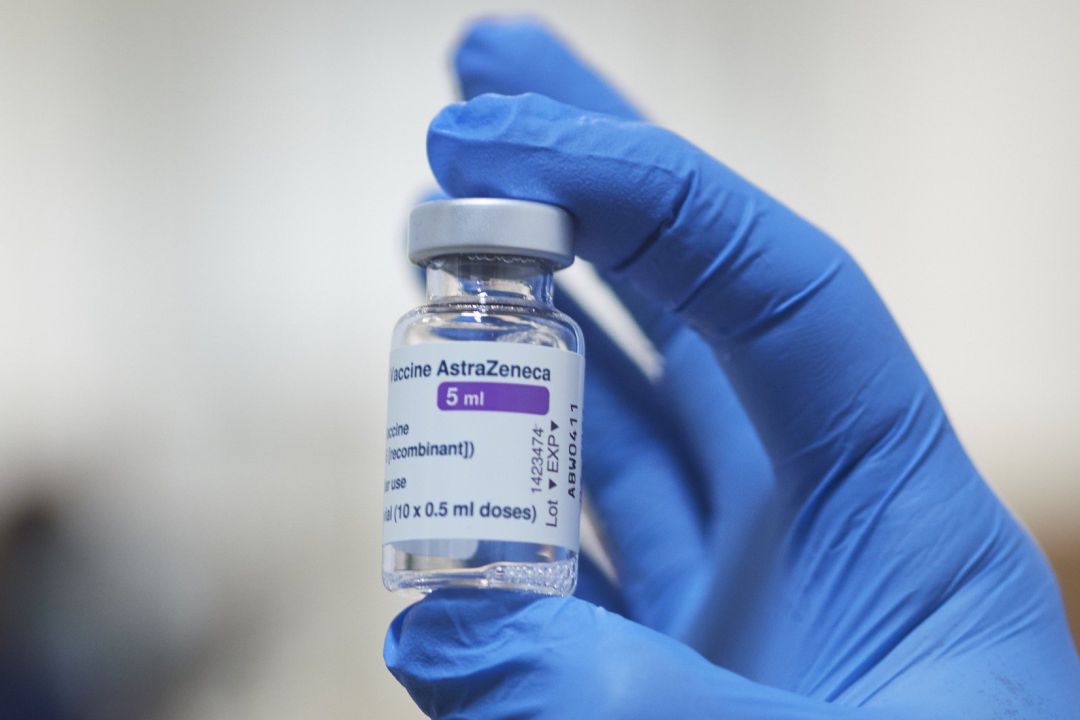 Dosis de la vacuna de AstraZeneca. Dosis de la vacuna de AstraZeneca.