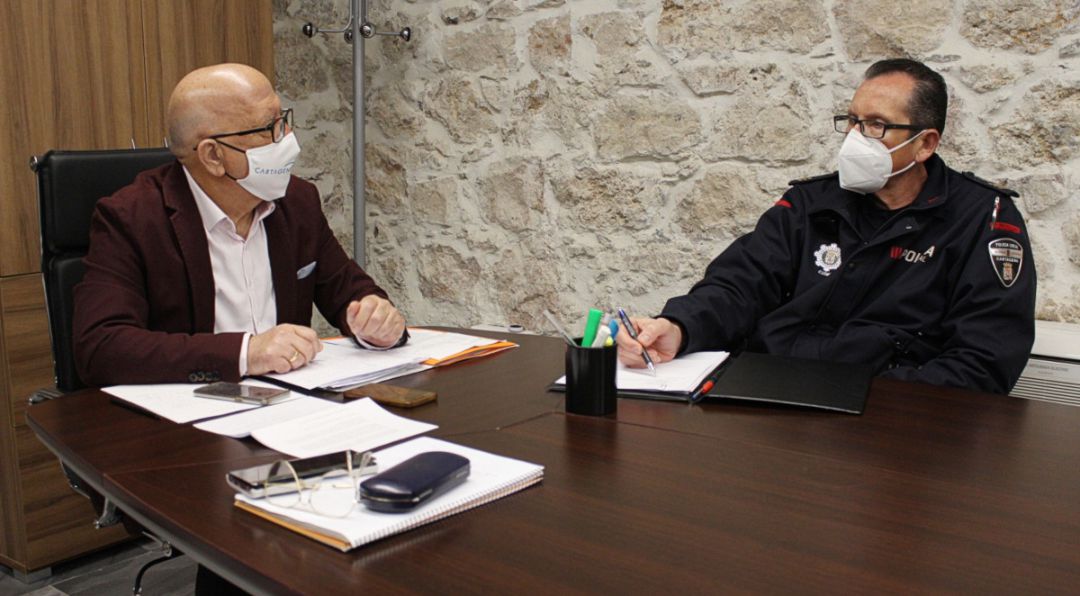 Reunión de coordinación para el control de peluquerías y barberías Reunión de coordinación para el control de peluquerías y barberías