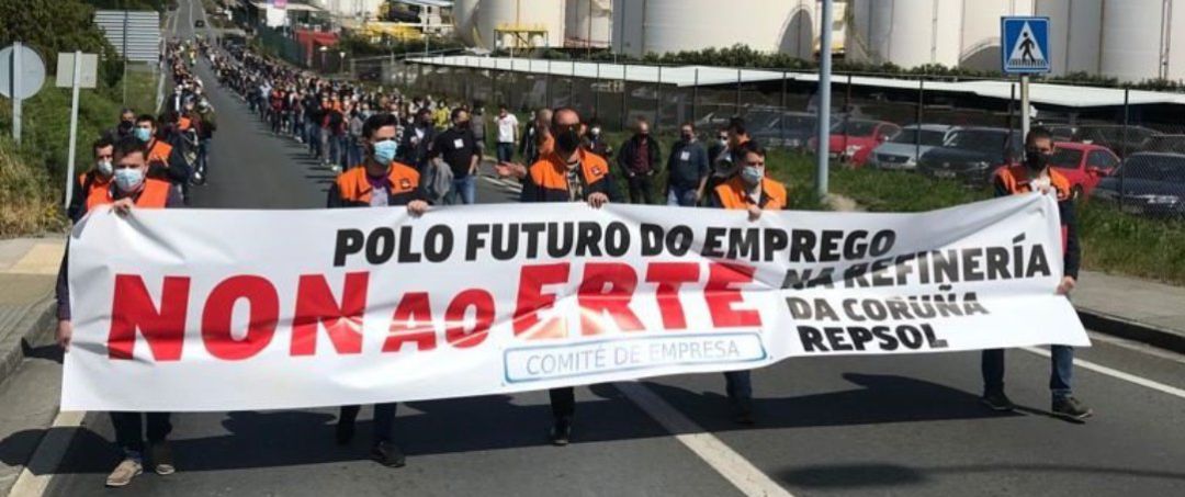 Trabajadores de la refinería en manifestación Trabajadores de la refinería en manifestación