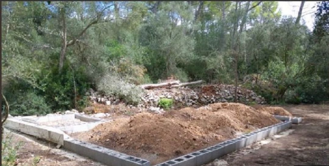 La Agencia de Defensa del Territorio ha ejecutado 102 demoliciones de obras ilegales en suelo rústico en Mallorca a lo largo de 2020 La Agencia de Defensa del Territorio ha ejecutado 102 demoliciones de obras ilegales en suelo rústico en Mallorca a lo largo de 2020
