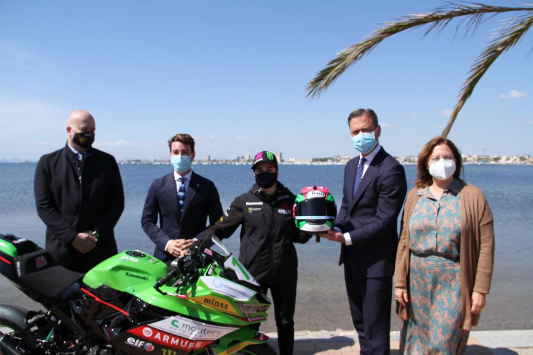 Ana Carrasco en la presentación de Costa Cálida como nuevo patrocinador Ana Carrasco en la presentación de Costa Cálida como nuevo patrocinador