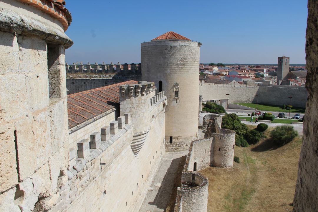 Castilllo de Cuéllar Castilllo de Cuéllar