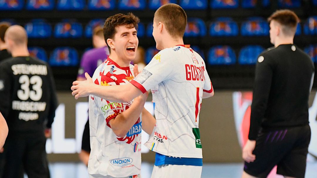 Pedro Martínez y Gostovic celebran la victoria Pedro Martínez y Gostovic celebran la victoria