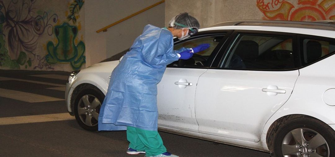 Coroauto para la realización de pruebas PCR. Coroauto para la realización de pruebas PCR.