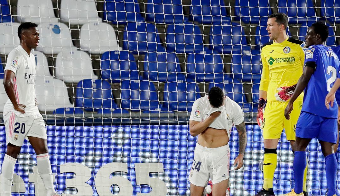 Mariano se lamenta tras una ocasión fallada Mariano se lamenta tras una ocasión fallada