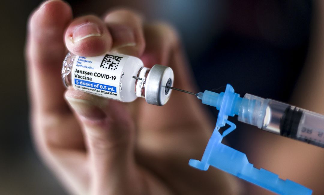 Un vial de la vacuna de Janssen. Un vial de la vacuna de Janssen.
