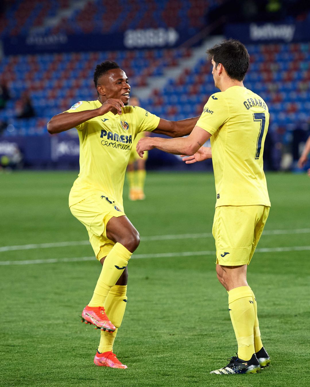 Samu y Gerard lideran al Villarreal en el Ciutat de València Samu y Gerard lideran al Villarreal en el Ciutat de València
