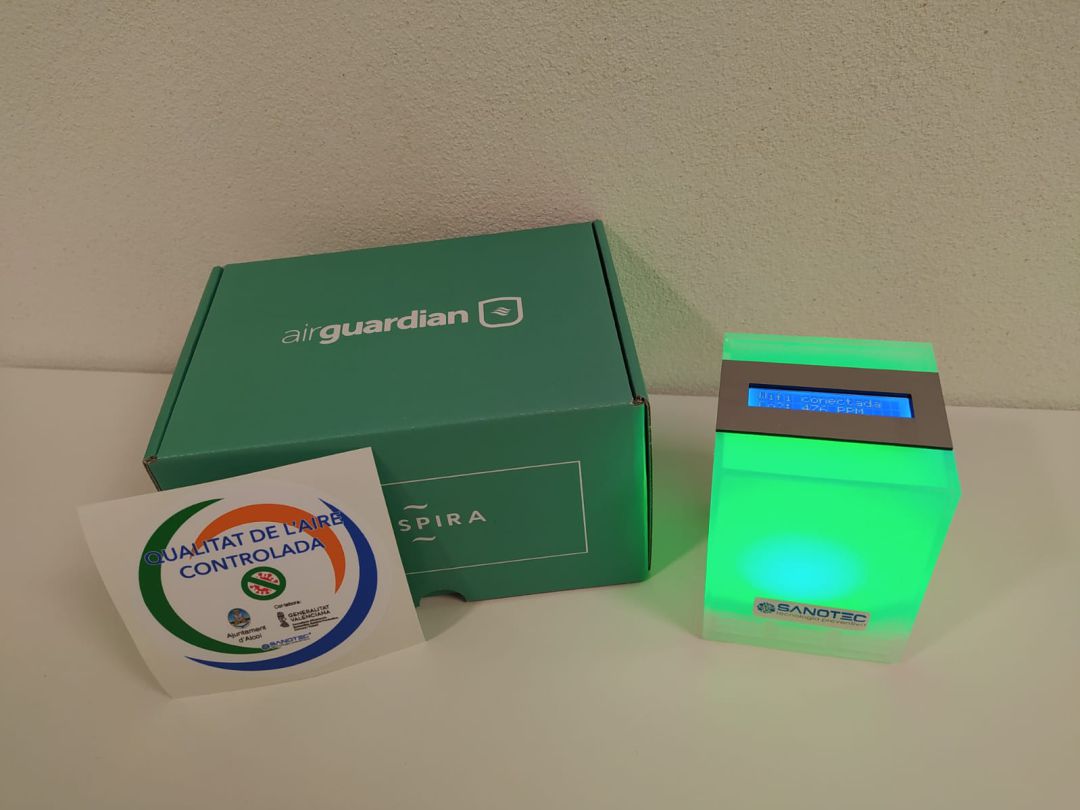 Los medidores de CO2 que se instalan en el interior de los locales de la hostelería de la ciudad. Los medidores de CO2 que se instalan en el interior de los locales de la hostelería de la ciudad.