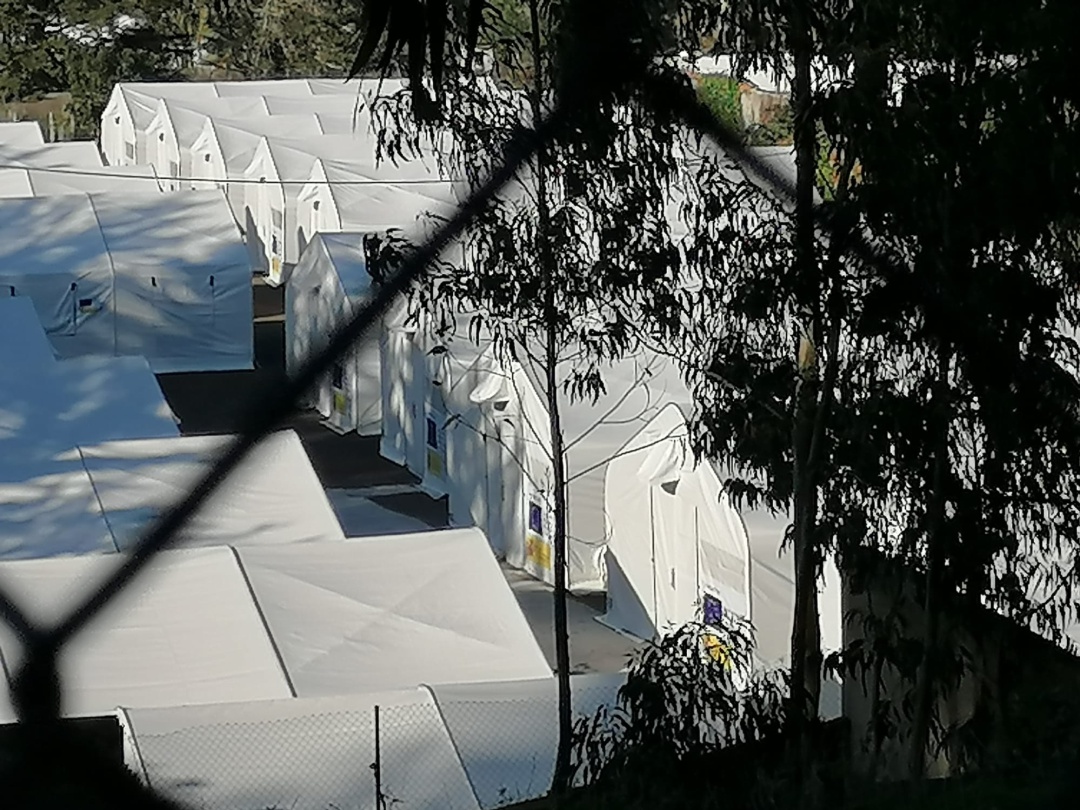 Una imagen de las carpas del campamento de Las Raíces (La Laguna, Tenerife) donde pernoctan más de 1500 personas migrantes Una imagen de las carpas del campamento de Las Raíces (La Laguna, Tenerife) donde pernoctan más de 1500 personas migrantes