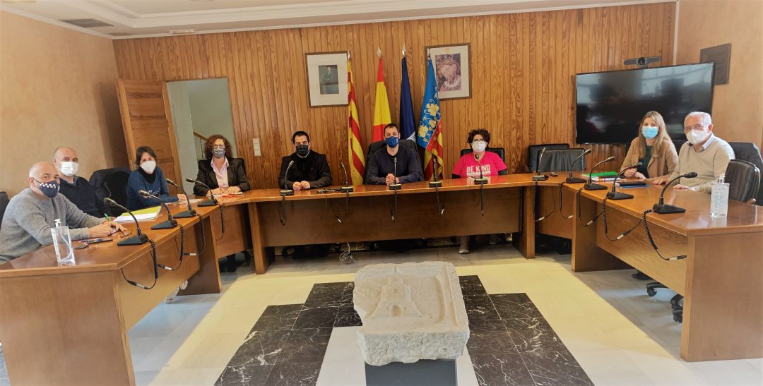 Reunión de la Mesa Solidaria. Reunión de la Mesa Solidaria.