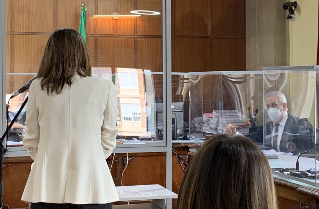 Nieves Ibáñez durante su declaración ante el fiscal. Nieves Ibáñez durante su declaración ante el fiscal.